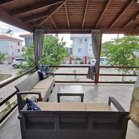 Kusadasi Davutlar'da Huzur Rahat Ve Konfor Bir Arada 别墅 *