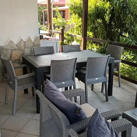 Kusadasi Davutlar'da Huzur Rahat Ve Konfor Bir Arada